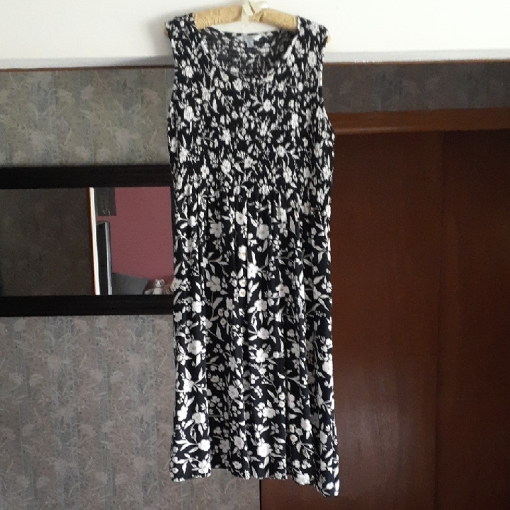 Size 1X Croft & Barrow Dress w/ Pockets L104